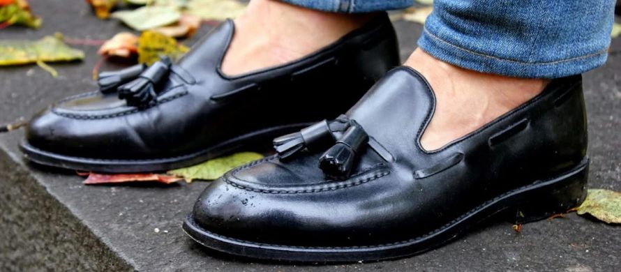 Choosing The Right Black Loafers For Your Outfit